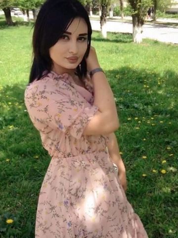 Роксана Элегантная Блондинка